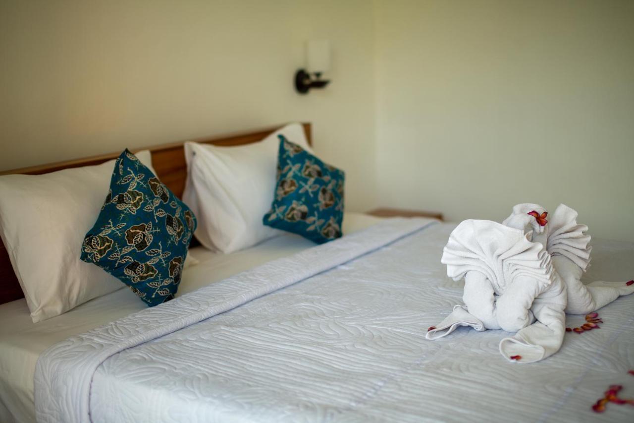 Frangipani House And By Ecommerceloka