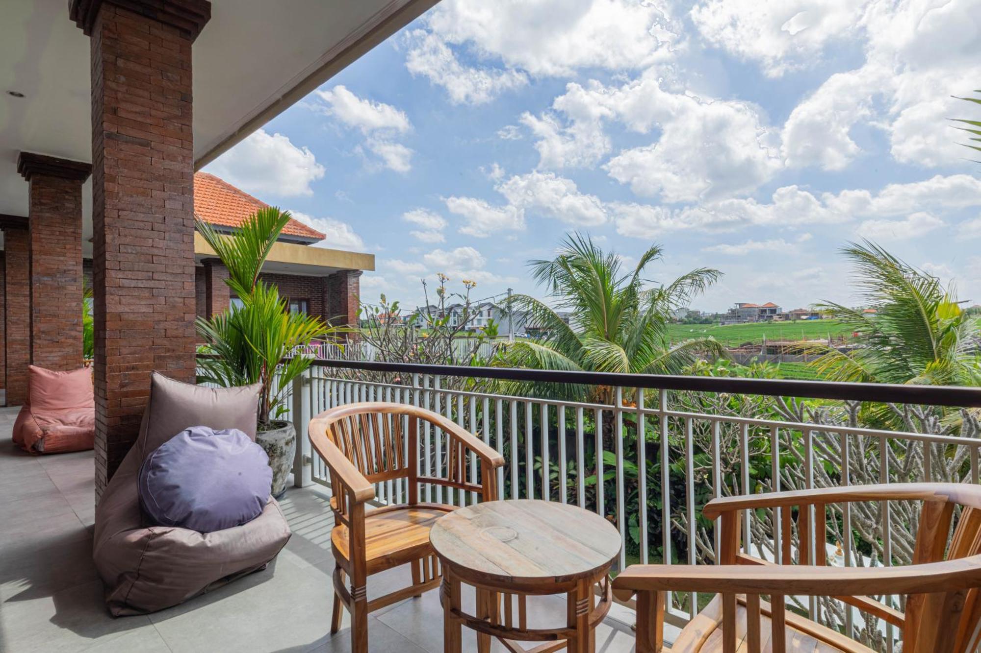 Gasthof Frangipani House And By Ecommerceloka Canggu