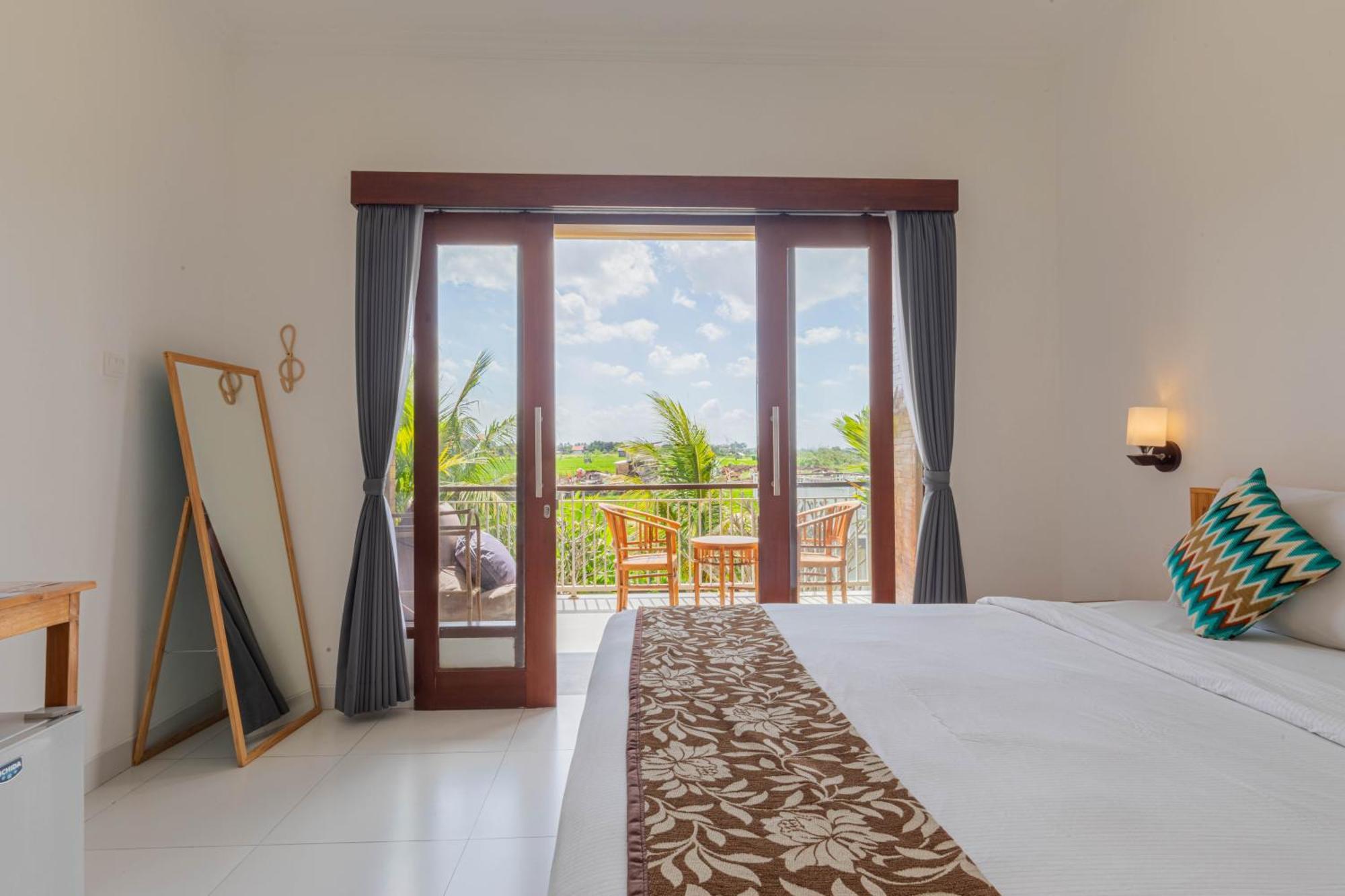 Gasthof Frangipani House And By Ecommerceloka *