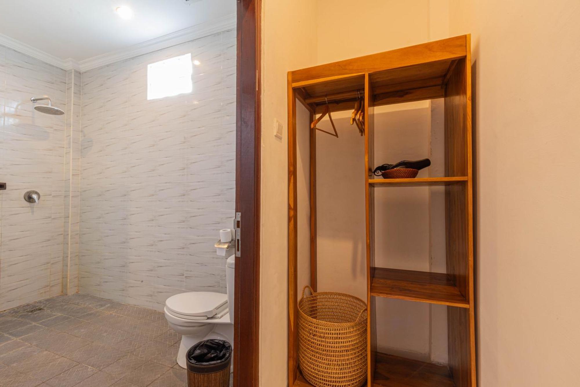 Gasthof Frangipani House And By Ecommerceloka *